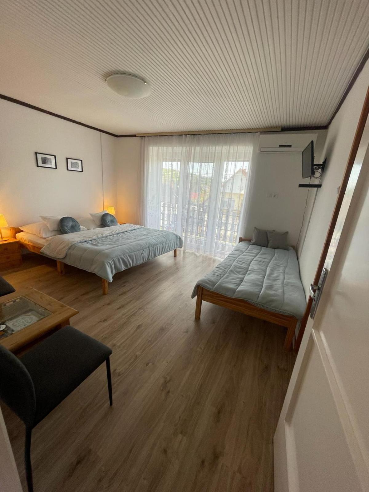 Attila Vendeghaz Apartment Balatonboglár Exterior foto